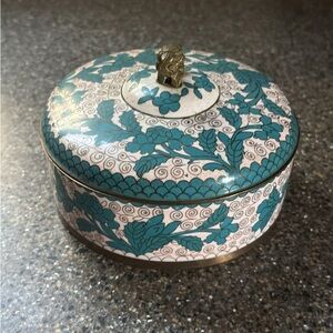 cloisonné box with cover